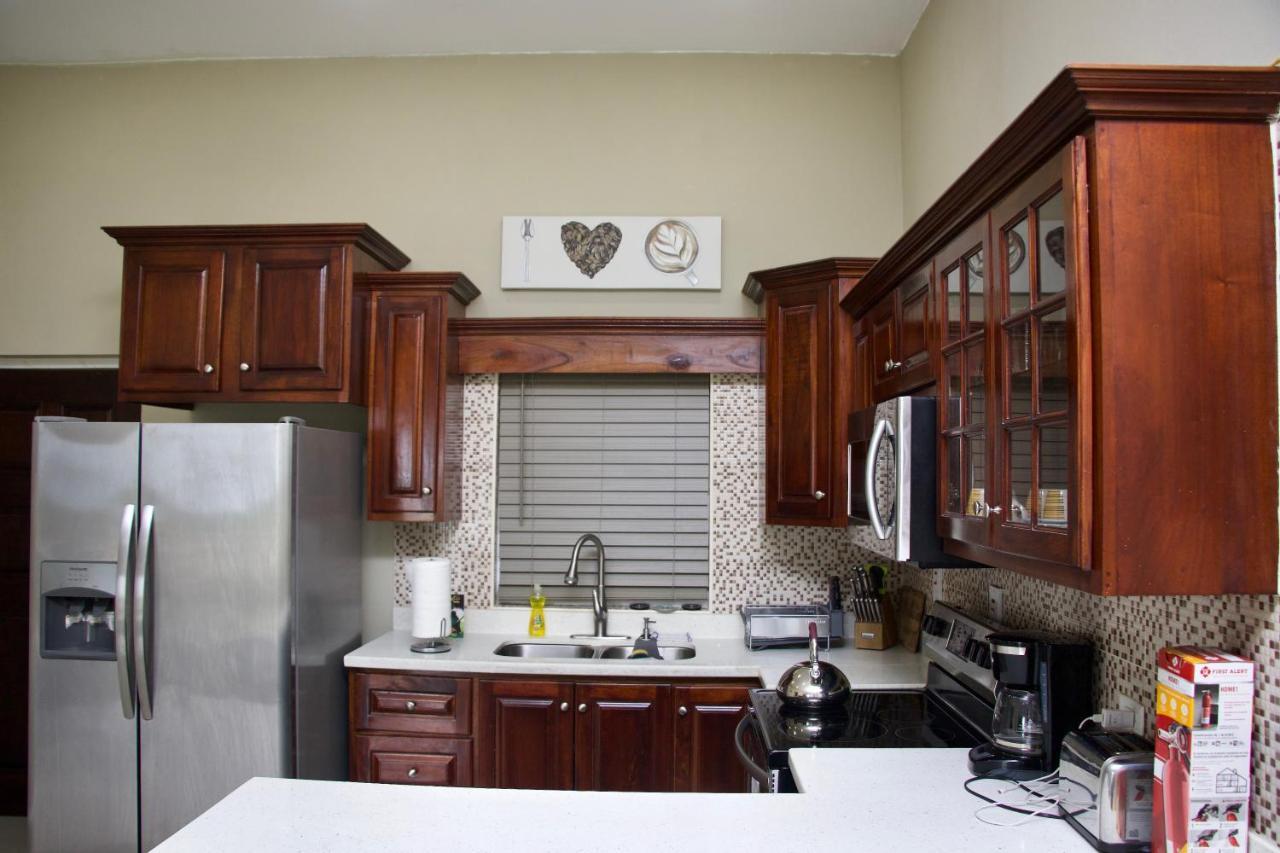 Comfort Homes คิงส์ตัน ภายนอก รูปภาพ